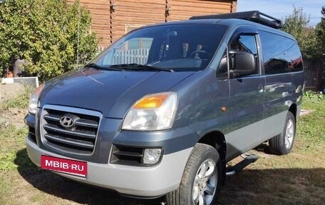 Hyundai Starex I рестайлинг, 2006 год, 1 350 000 рублей, 1 фотография