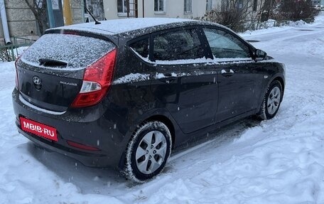 Hyundai Solaris II рестайлинг, 2015 год, 960 000 рублей, 3 фотография