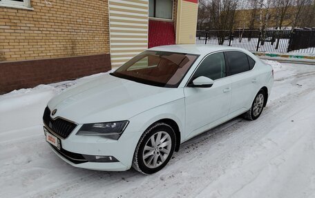 Skoda Superb III рестайлинг, 2018 год, 2 480 000 рублей, 2 фотография