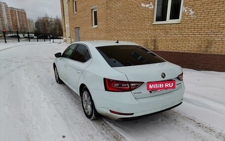 Skoda Superb III рестайлинг, 2018 год, 2 480 000 рублей, 4 фотография