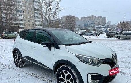 Renault Kaptur I рестайлинг, 2017 год, 1 690 000 рублей, 2 фотография