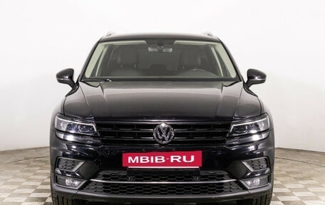 Volkswagen Tiguan II, 2018 год, 2 799 000 рублей, 2 фотография