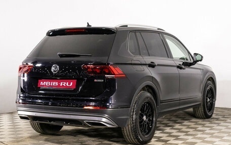 Volkswagen Tiguan II, 2018 год, 2 799 000 рублей, 5 фотография