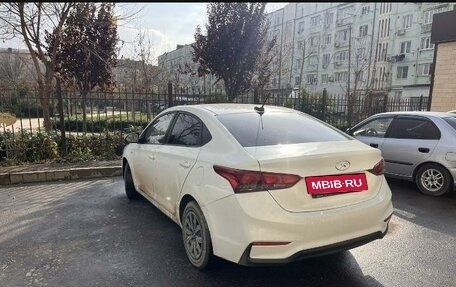 Hyundai Solaris II рестайлинг, 2017 год, 930 000 рублей, 6 фотография