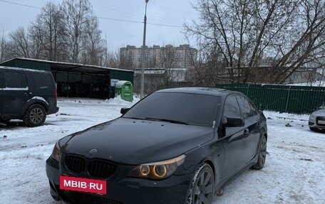 BMW 5 серия, 2004 год, 1 270 000 рублей, 2 фотография