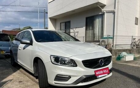 Volvo V60 I, 2015 год, 1 100 000 рублей, 11 фотография