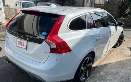 Volvo V60 I, 2015 год, 1 100 000 рублей, 12 фотография