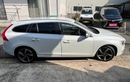 Volvo V60 I, 2015 год, 1 100 000 рублей, 14 фотография