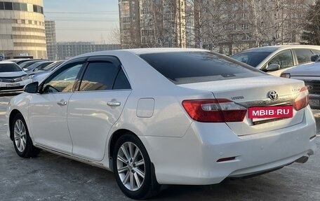 Toyota Camry, 2012 год, 1 840 000 рублей, 8 фотография