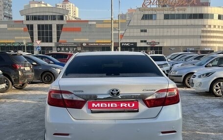 Toyota Camry, 2012 год, 1 840 000 рублей, 7 фотография