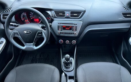 KIA Rio III рестайлинг, 2015 год, 1 100 000 рублей, 27 фотография