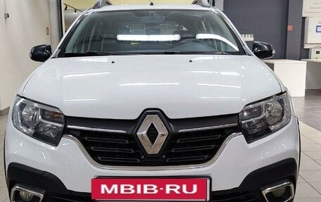 Renault Sandero II рестайлинг, 2019 год, 930 000 рублей, 2 фотография