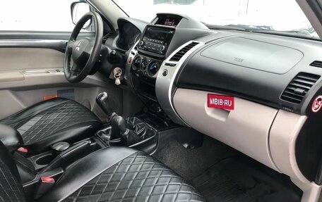 Mitsubishi Pajero Sport II рестайлинг, 2014 год, 1 700 000 рублей, 9 фотография