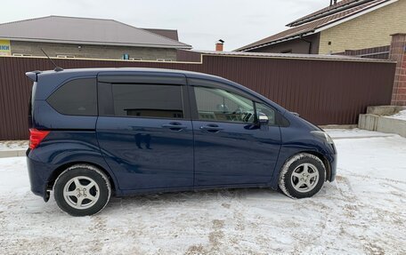 Honda Freed I, 2010 год, 1 050 000 рублей, 4 фотография