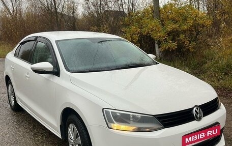 Volkswagen Jetta VI, 2014 год, 940 000 рублей, 2 фотография