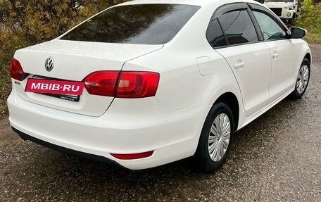 Volkswagen Jetta VI, 2014 год, 940 000 рублей, 4 фотография