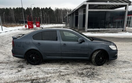 Skoda Octavia RS, 2010 год, 980 000 рублей, 3 фотография