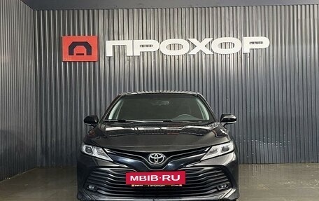 Toyota Camry, 2018 год, 2 077 000 рублей, 2 фотография