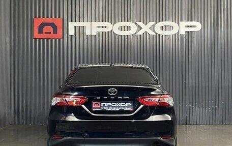 Toyota Camry, 2018 год, 2 077 000 рублей, 38 фотография