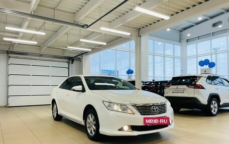 Toyota Camry, 2014 год, 2 199 099 рублей, 8 фотография