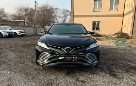 Toyota Camry, 2020 год, 2 600 000 рублей, 2 фотография