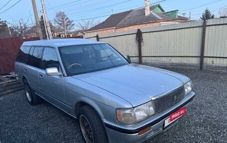 Toyota Crown, 1992 год, 465 000 рублей, 2 фотография