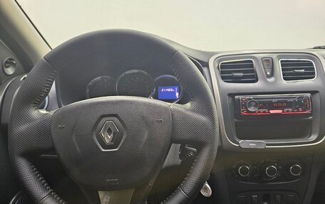 Renault Logan II, 2017 год, 659 000 рублей, 13 фотография