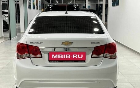 Chevrolet Cruze II, 2014 год, 999 900 рублей, 5 фотография