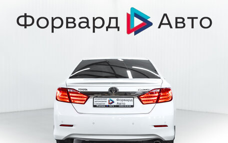 Toyota Camry, 2014 год, 1 985 000 рублей, 6 фотография