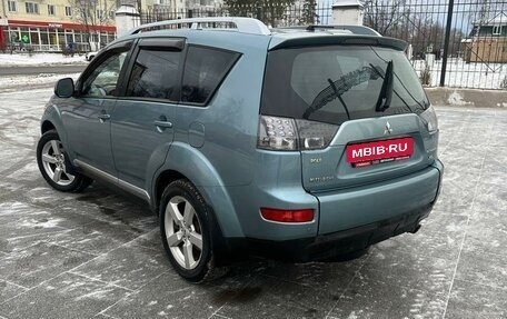 Mitsubishi Outlander III рестайлинг 3, 2008 год, 1 000 000 рублей, 2 фотография