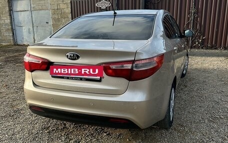 KIA Rio III рестайлинг, 2013 год, 870 000 рублей, 4 фотография