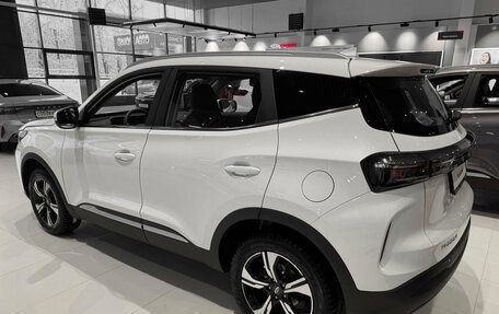 Chery Tiggo 4 I рестайлинг, 2024 год, 2 330 000 рублей, 3 фотография