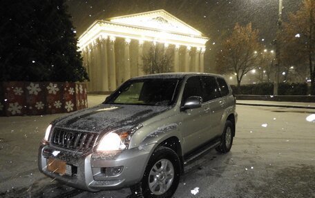 Toyota Land Cruiser Prado 120 рестайлинг, 2007 год, 2 350 000 рублей, 2 фотография