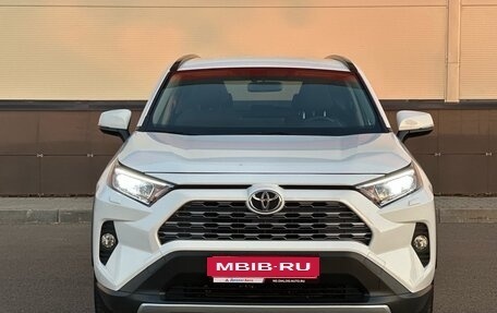 Toyota RAV4, 2020 год, 3 383 000 рублей, 2 фотография