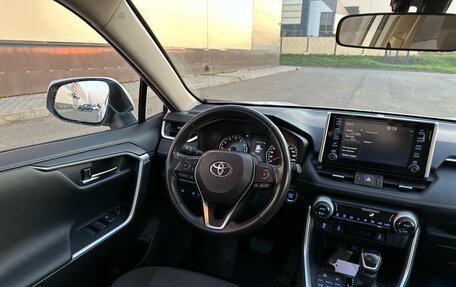 Toyota RAV4, 2020 год, 3 383 000 рублей, 12 фотография