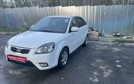 KIA Rio II, 2011 год, 750 000 рублей, 3 фотография