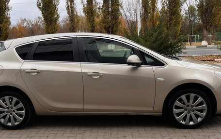 Opel Astra J, 2012 год, 978 000 рублей, 11 фотография