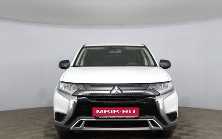 Mitsubishi Outlander III рестайлинг 3, 2021 год, 1 958 000 рублей, 2 фотография