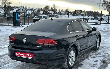 Volkswagen Passat B8 рестайлинг, 2017 год, 1 820 000 рублей, 5 фотография