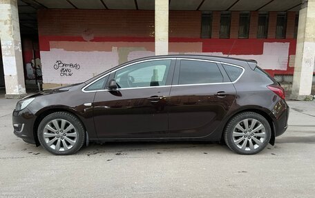 Opel Astra J, 2014 год, 900 000 рублей, 9 фотография