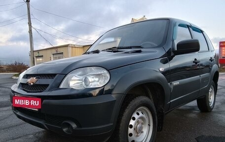 Chevrolet Niva I рестайлинг, 2015 год, 765 000 рублей, 2 фотография