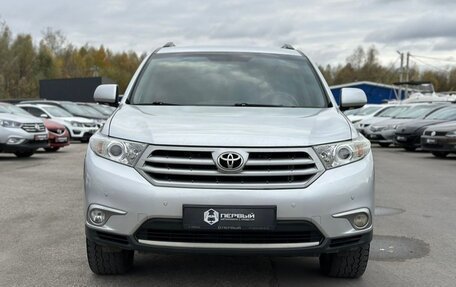 Toyota Highlander III, 2012 год, 2 170 000 рублей, 2 фотография