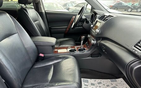 Toyota Highlander III, 2012 год, 2 170 000 рублей, 13 фотография