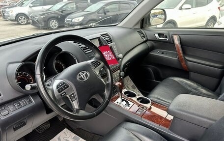 Toyota Highlander III, 2012 год, 2 170 000 рублей, 6 фотография