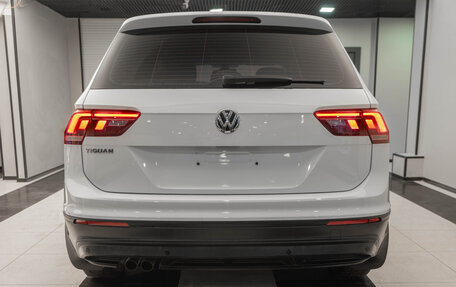 Volkswagen Tiguan II, 2018 год, 2 350 000 рублей, 5 фотография