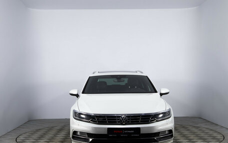 Volkswagen Passat B8 рестайлинг, 2019 год, 3 150 000 рублей, 2 фотография