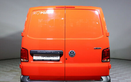 Volkswagen Transporter T6 рестайлинг, 2021 год, 4 190 000 рублей, 6 фотография