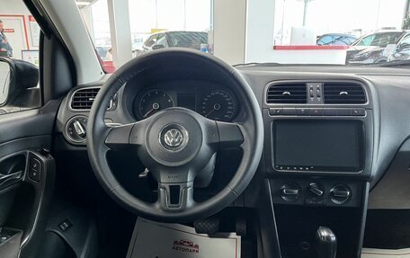 Volkswagen Polo VI (EU Market), 2011 год, 959 000 рублей, 14 фотография