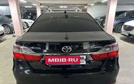 Toyota Camry, 2017 год, 2 350 000 рублей, 6 фотография