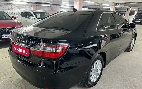 Toyota Camry, 2017 год, 2 350 000 рублей, 5 фотография